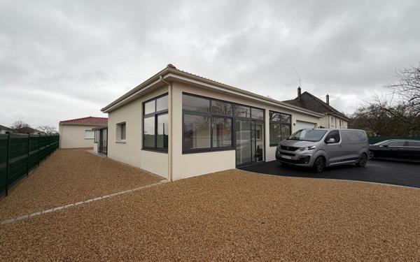 Maison à vendre    6 pièces •  Saint-Junien