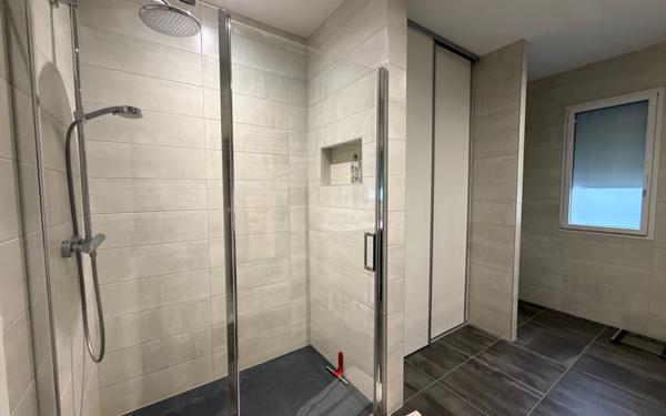 Maison à vendre    6 pièces •  Saint-Junien