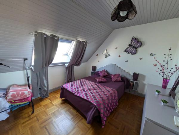 GUERN JOLIE MAISON DE 170M² AVEC VIE DE PLAIN PIED 7 PIECES GARAGE ET ATELIER PARCELLE DE 5150M² ENVIRON