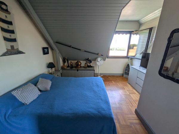 GUERN JOLIE MAISON DE 170M² AVEC VIE DE PLAIN PIED 7 PIECES GARAGE ET ATELIER PARCELLE DE 5150M² ENVIRON