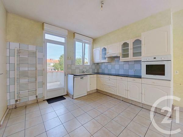 Maison à vendre  4 pièces - 88 m 2   CHOLET  - 49