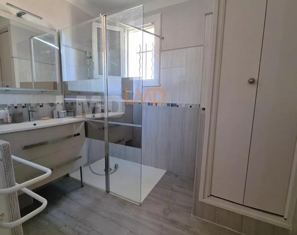 Maison 3 chambres - dépendance - piscine - pool house - 2 garages