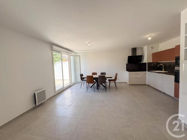 Appartement T4 à vendre  4 pièces - 88,40 m2 CAVALAIRE SUR MER - 83