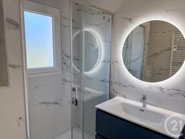 Appartement T4 à vendre  4 pièces - 88,40 m2 CAVALAIRE SUR MER - 83