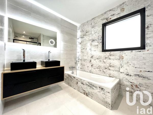 Maison 5 pièces de 137 m² à Laillé (35890)