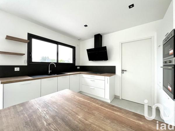 Maison 5 pièces de 137 m² à Laillé (35890)