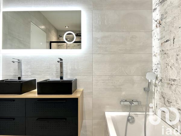 Maison 5 pièces de 137 m² à Laillé (35890)