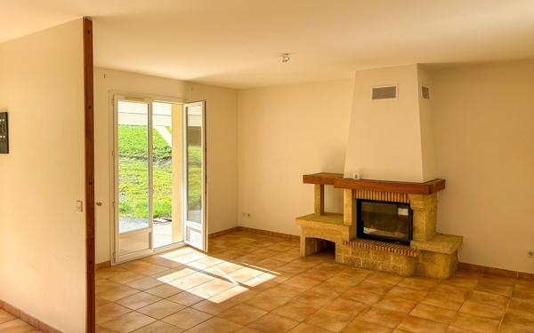 Maison à vendre    5 pièces • 102,52 m2 Lasseube