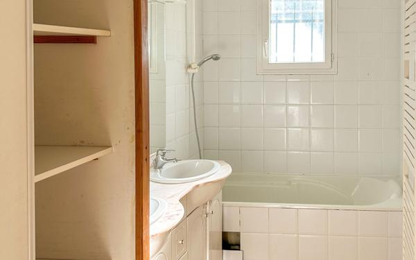 Maison à vendre    5 pièces • 102,52 m2 Lasseube