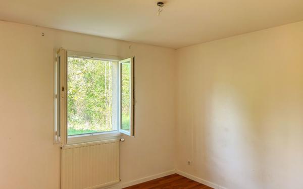 Maison à vendre    5 pièces • 102,52 m2 Lasseube