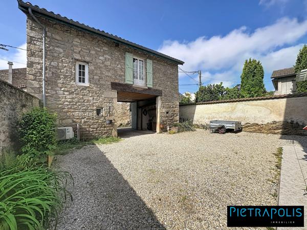 Belle Maison de 210 m2 : 5 chambres, piscine et dépendance, terrain de 1400 m2 - Soucieu-en-Jarrest