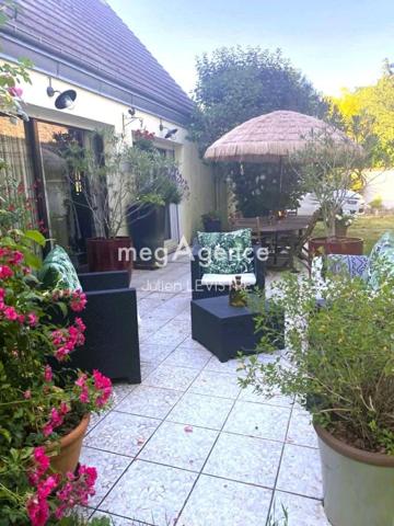 Maison à AUNEAU, 28700 - 7 pièces 165m²