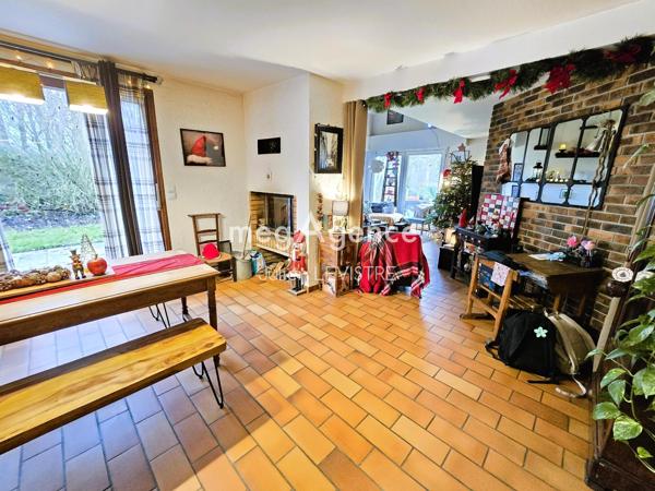 Maison à AUNEAU, 28700 - 7 pièces 165m²