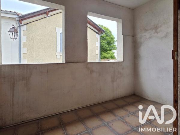 Maison à vendre 4 pièces 99 m² Châteauneuf-sur-Charente