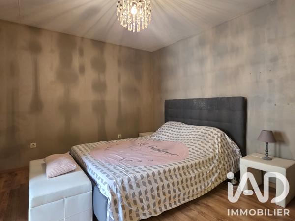 Maison à vendre 4 pièces 99 m² Châteauneuf-sur-Charente