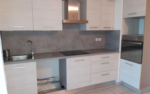 Appartement à louer    3 pièces •  Pézenas