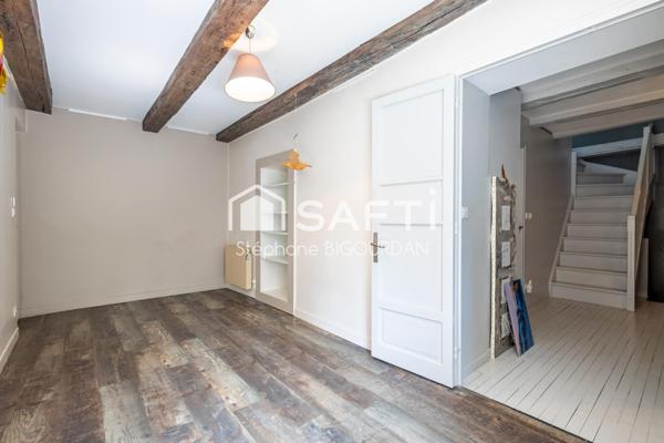 Appartement T5, jardin/terrasse, garage, Ecole-Valentin