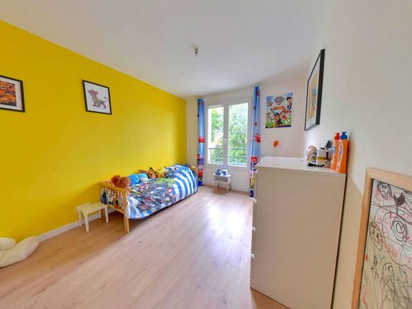 Maison Roissy En Brie 7 pièce(s) 129 m2