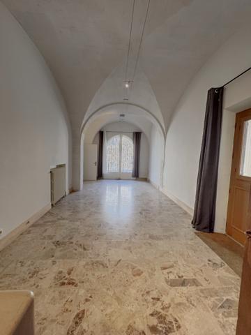 Appartement
                                                                                                                                                                                                                                                                                                                        3 pièce(s)                                                                                                                                                                                                          2 chambre(s)                                                                                                                                                                                                          62  m²