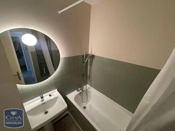 Appartement à louer 2 pièces 41.1m² Pau (64000)