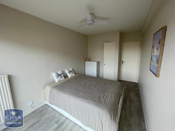 Appartement à louer 2 pièces 41.1m² Pau (64000)