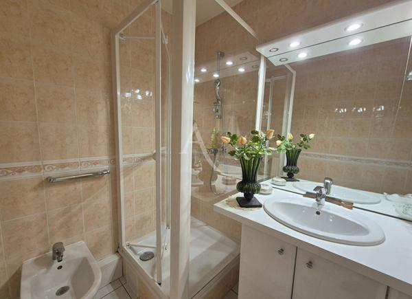 Appartement F2 57 m² - Centre-ville du Plessis-Trévise (94420)