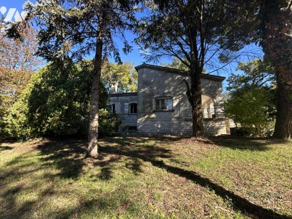 Savasse, maison individuelle 200m2 hab , parcelle 4094m2.