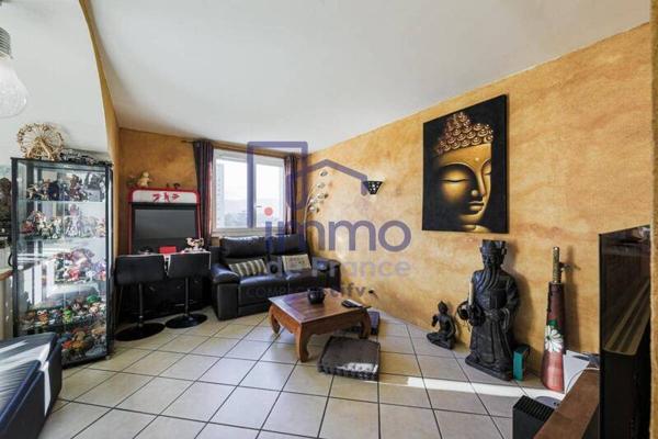 Appartement 4 pièces                                        - 38800 Le Pont-de-Claix Réf : 21521-IMMODEFRANCE69