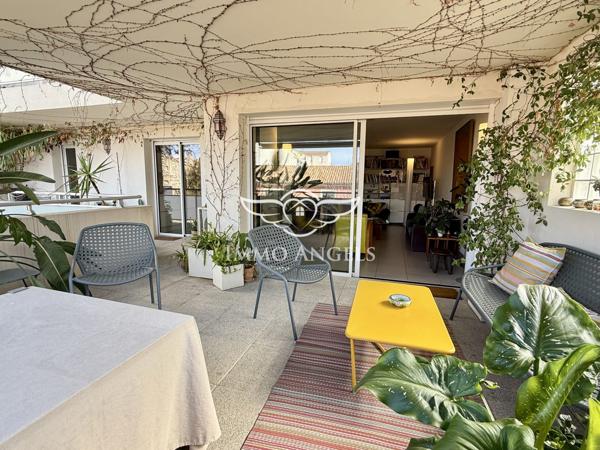 Nîmes Centre Arènes, Appartement P4, Terrasses 42m2, grand garage.