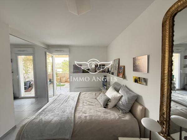 Nîmes Centre Arènes, Appartement P4, Terrasses 42m2, grand garage.