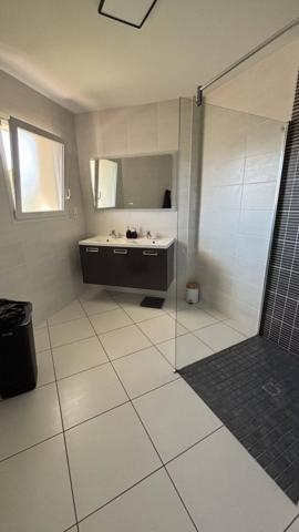 Maison de plain‑pied moderne – 2015 – 3 chambres – Aucun travaux