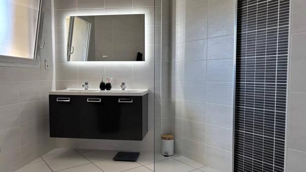 Maison de plain‑pied moderne – 2015 – 3 chambres – Aucun travaux