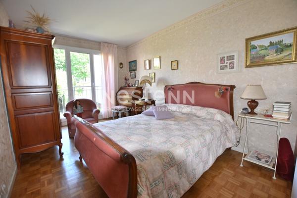 4 pièces traversant - balcons - cave et parking