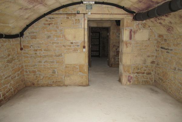 MURS COMMERCIAUX CENTRE ROCHEFORT