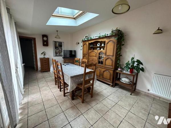 Montebourg centre Maison + Local