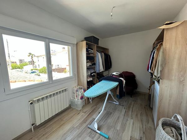 MAISON DE VILLE 3 CHAMBRES COUR ET GARAGE A CARCASSONNE