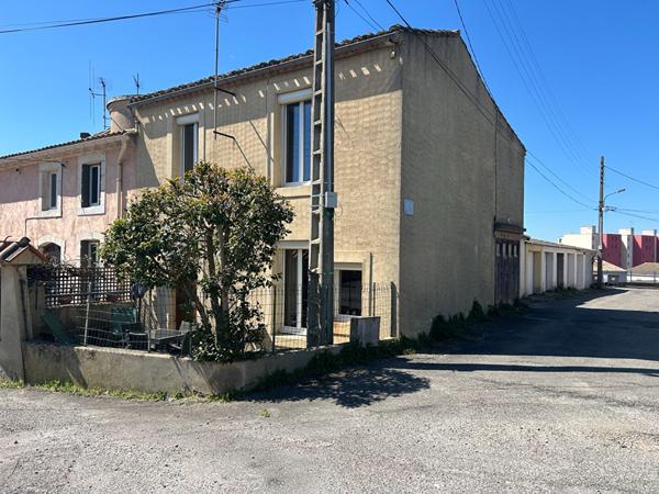 MAISON DE VILLE 3 CHAMBRES COUR ET GARAGE A CARCASSONNE