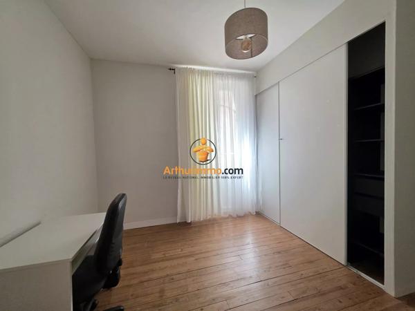 Vente                                                      Appartement
                        
                     4 pièces                      98 m2                     à Tarbes