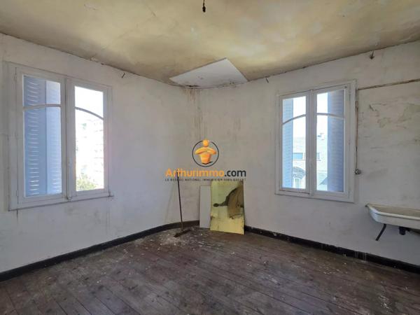 Vente                                                      Appartement
                        
                     4 pièces                      98 m2                     à Tarbes