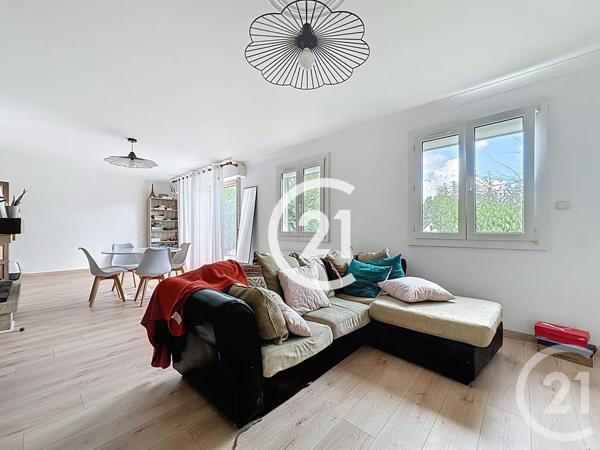 Maison à vendre  4 pièces - 109 m2 CHATEAUBERNARD - 16