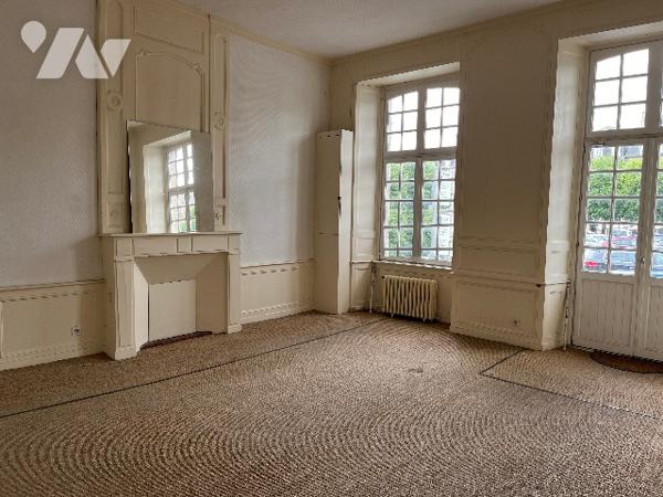 DINAN  centre historique - Appartement à rénover