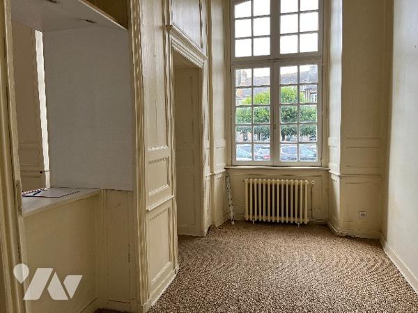 DINAN  centre historique - Appartement à rénover