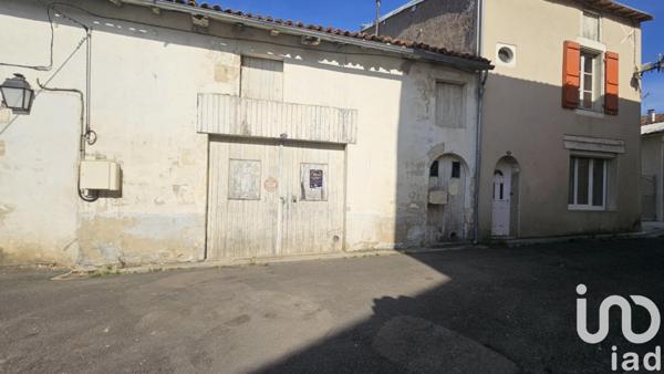 Maison à vendre 4 pièces 130 m² Ruffec