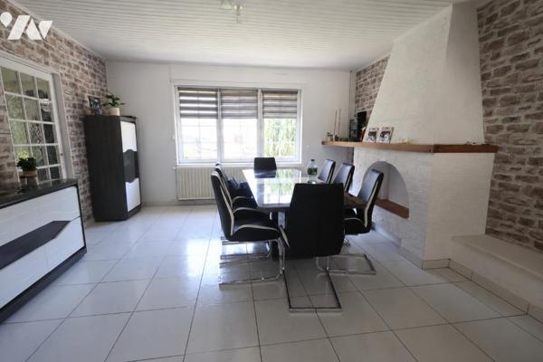 Exclusivité !
Maison semi-individuelle avec véranda, garage et 3 chambres – proche des commodités.