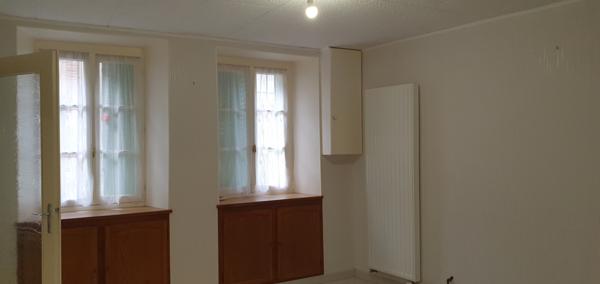 Verneuil (51700) MAISON AVEC GARAGE ET JARDIN