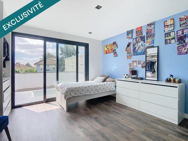 Maison comtemporaine de 246 m² avec piscine