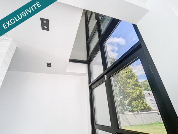 Maison comtemporaine de 246 m² avec piscine