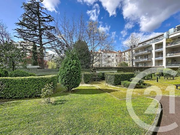Appartement F3 à vendre  3 pièces - 69 m2 LYON - 69008