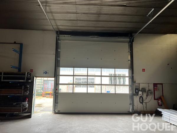 Ensemble entrepôts et bureaux La Cluse Et Mijoux