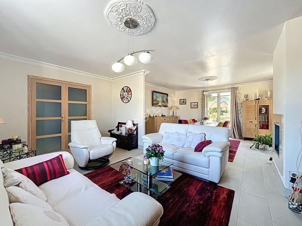 Maison à vendre 5 pièces - Montaigu Vendée